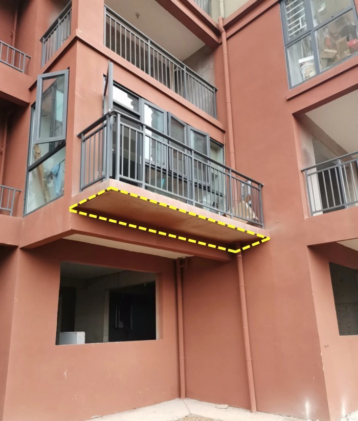 买架空层的二楼,多个平台围上护栏当双层阳台用,邻居凭啥投诉?