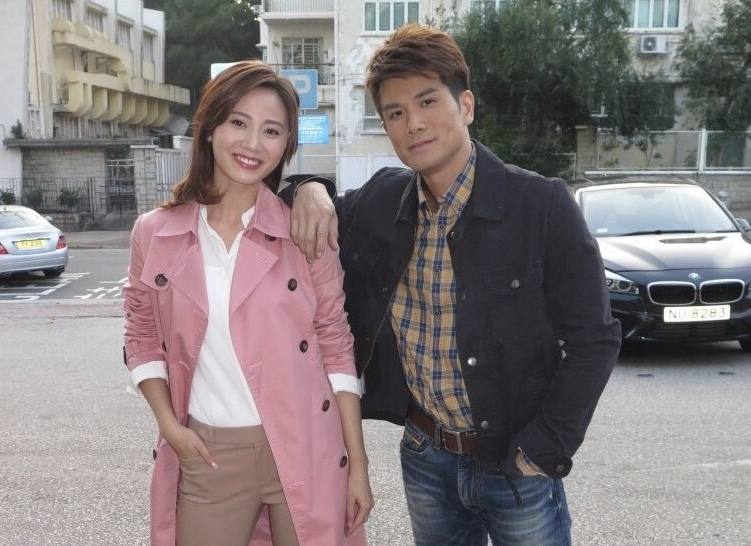 香港动作男星伍允龙疑迎来新恋情女方身材凹凸有致曾与钟嘉欣地下恋7