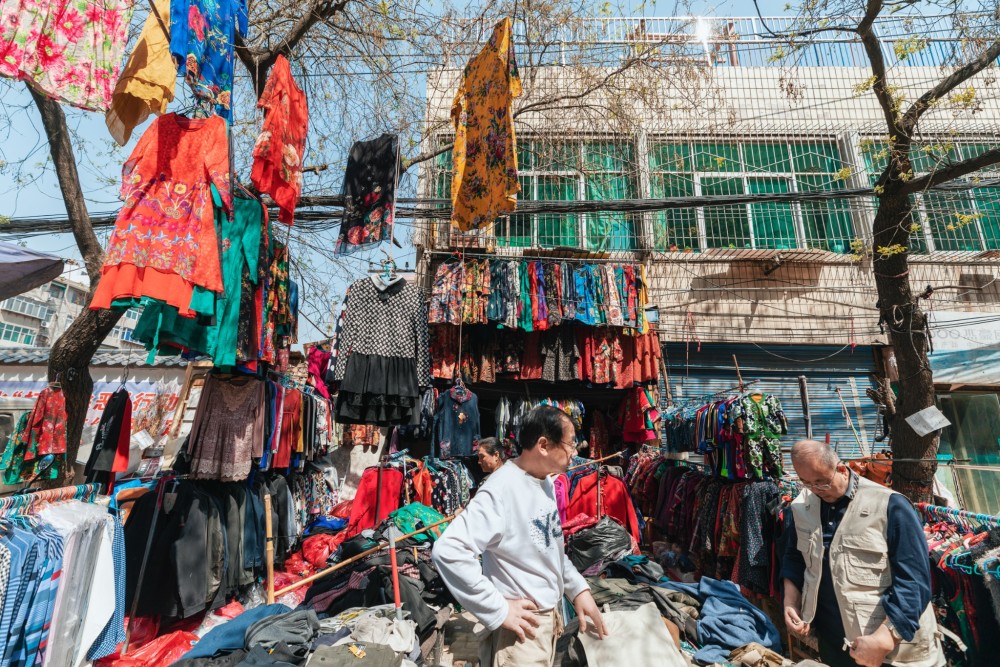 西安最个性地摊集市每周仅开放2次啥小玩意都能买到