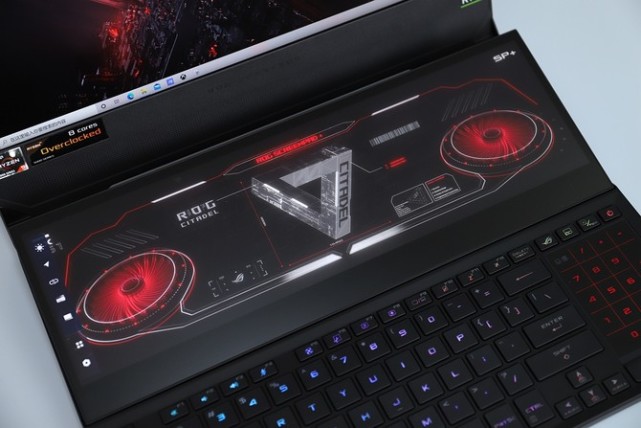 高端游戏笔记本巅峰之作rog冰刃5双屏游戏本评测