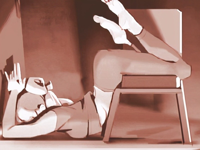 近日,网络上掀起了一阵"漫画腰"的挑战热潮.