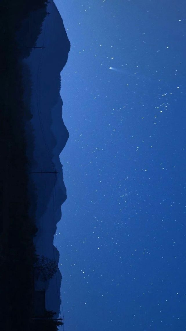 适用于qq极简模式经典蓝的背景图