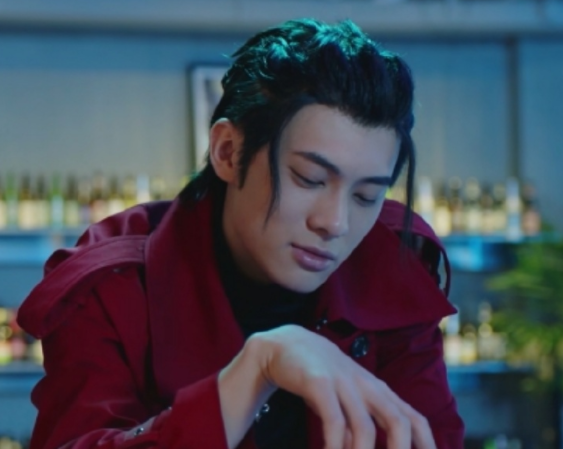 有种"整容"叫梁森有头发,从光头到脏辫,仿佛像变了个人_腾讯新闻