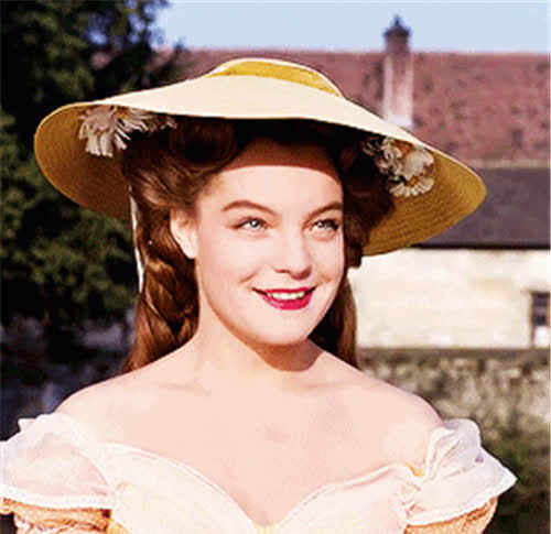 《茜茜公主》罗密·施奈德年轻时有多美?看完这组绝版照片,就懂了