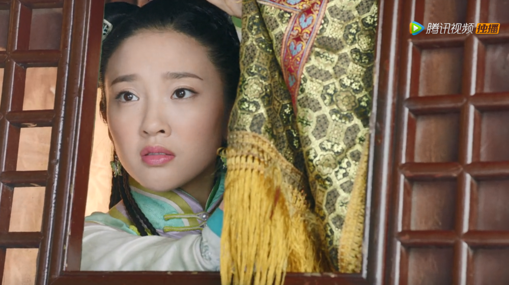 何花版本,何花在《大玉儿传奇》里面饰演海兰珠,何花倒很适合海兰珠一