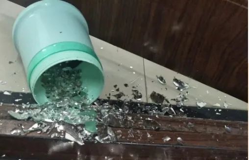 因碰撞导致壶盖松动致爆炸