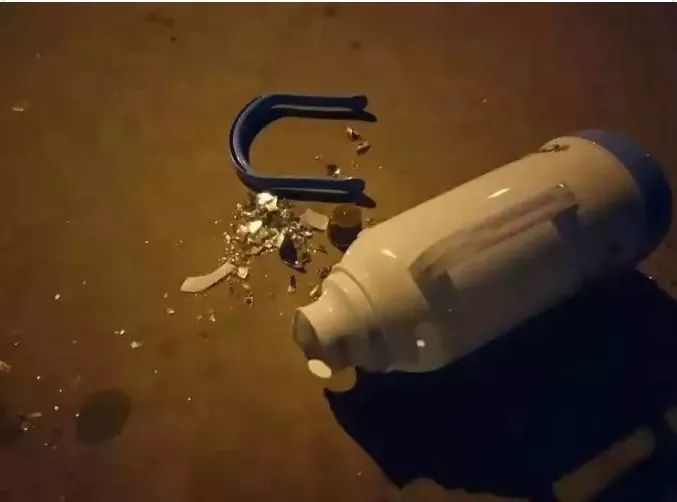 一旦发生暖水壶爆炸事件,该如何应对:1.