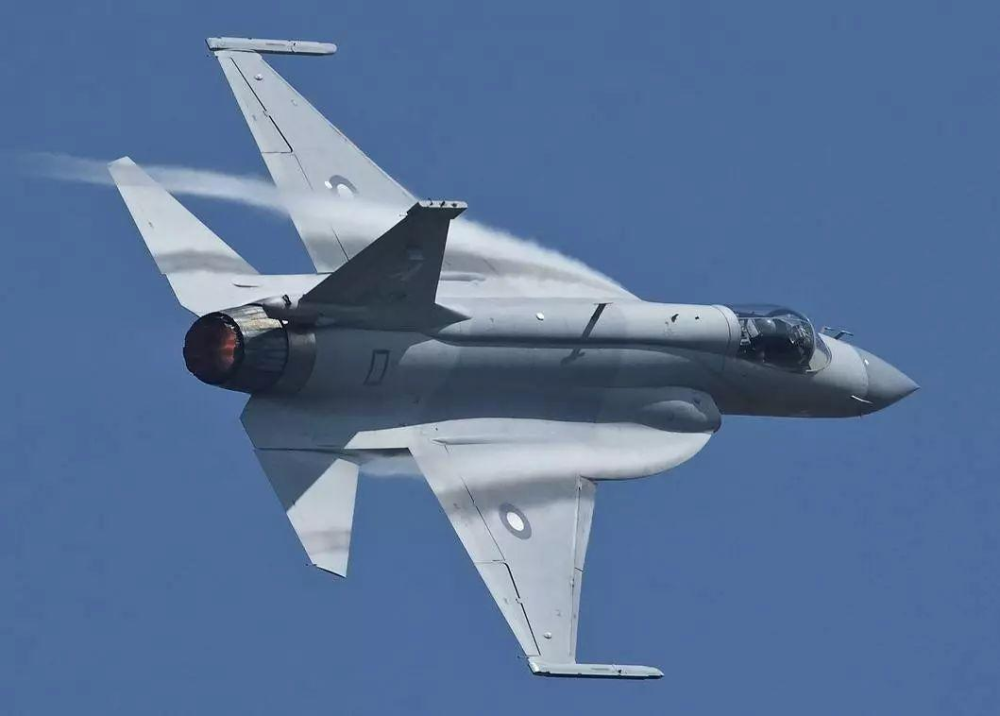 jf17枭龙战斗机交付尼日利亚空军博科圣地武装将要大难临头