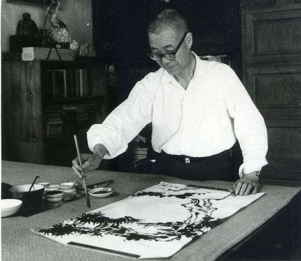 店里来了一位客人,这位客人就是商业街大名鼎鼎的楼忠福,他一眼就看中