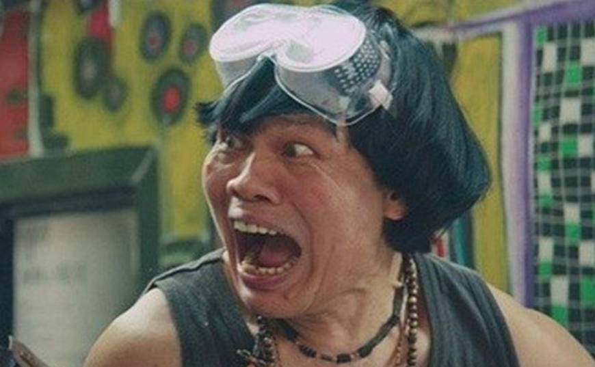 香港丑星叶竟生曾被星爷捧红走红后变富豪却被妻子败光