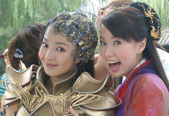 导演的青睐,她接连出演了不少影视作品,比如《莲花太子》中的"戚碧玉"