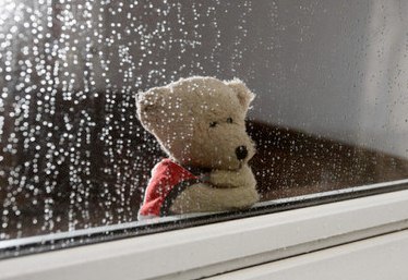 下雨天发个幽默朋友圈图片