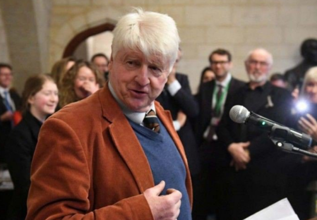 呼吁儿子站出来对抗鹰派英国首相父亲要和中国搞好关系