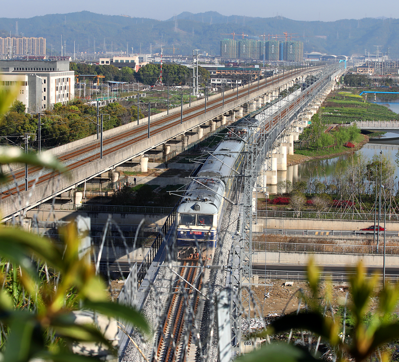 金台铁路全线安全优质通过动检验收!力争6月底前开通运营
