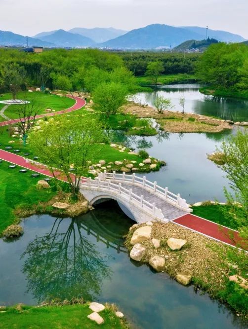 梦幻双溪"这里远离城市的喧嚣,人文自然景观和谐,特别适合穿着汉服