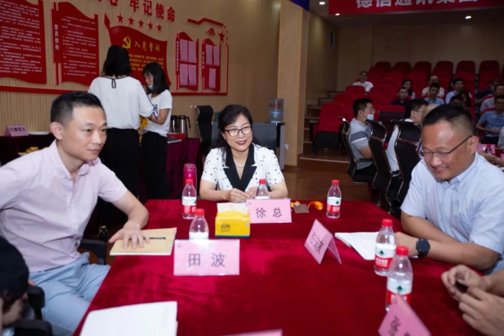 企业家——徐桂琴:德信立身,胸怀铸就格局_腾讯新闻