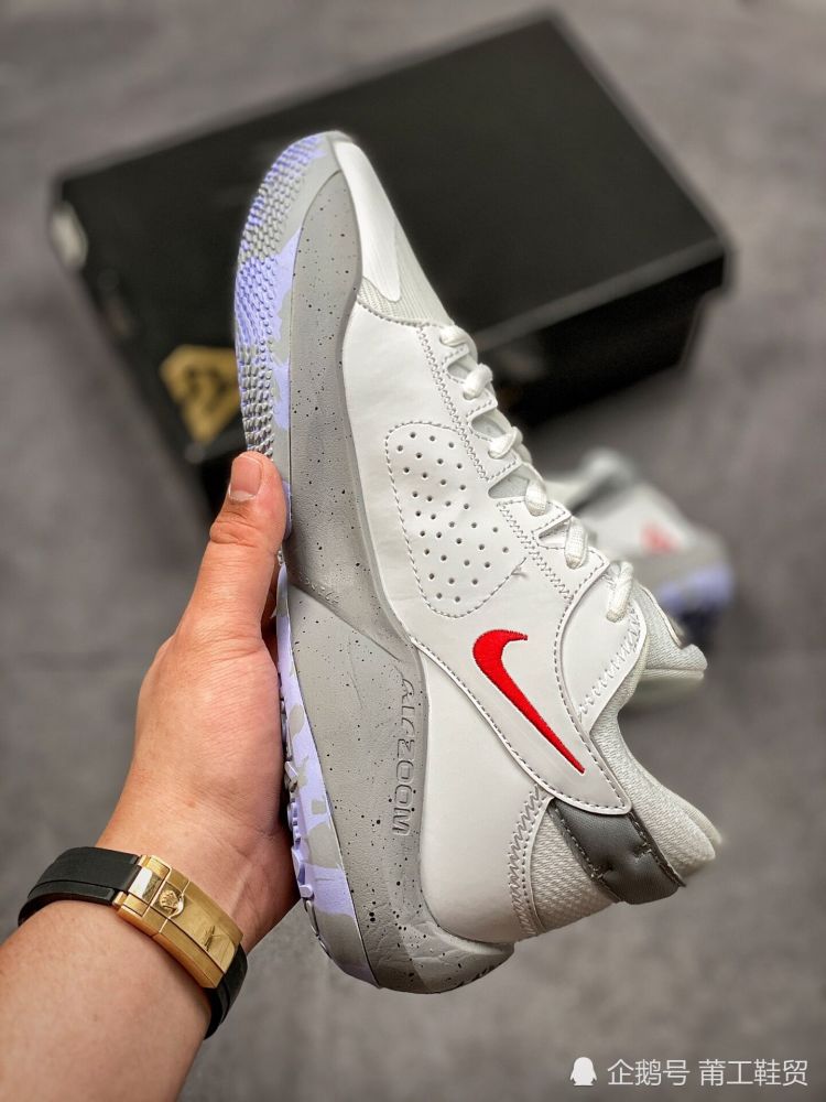 最合适实战的百元球鞋字母哥二代白水泥配色开箱