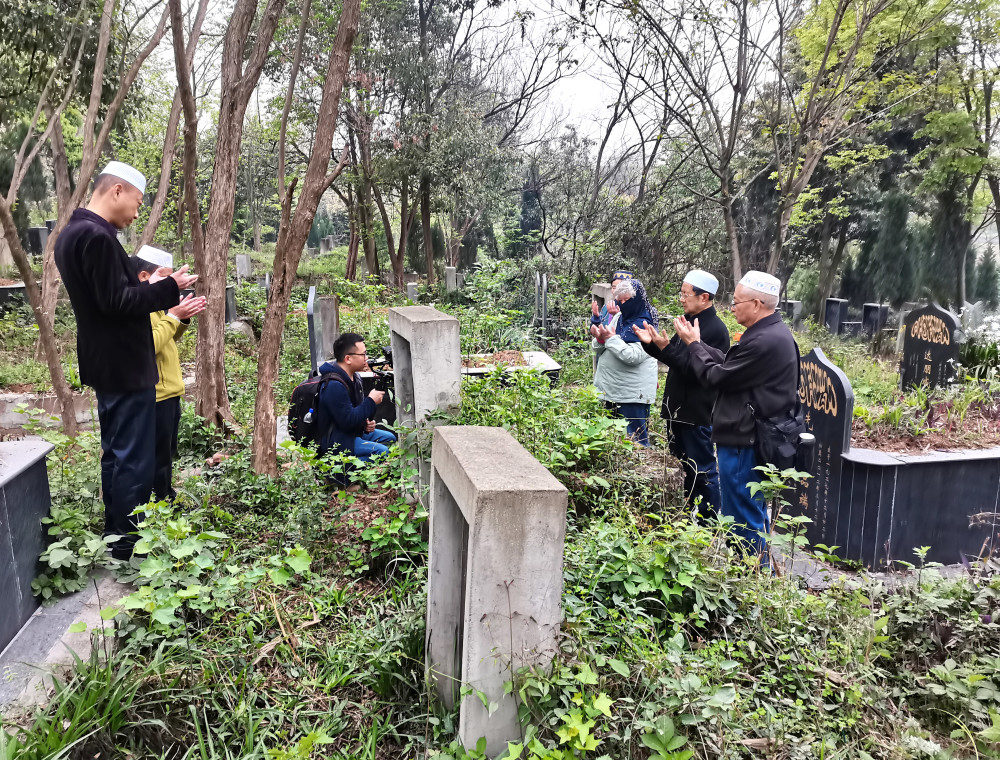 3月24日下午,重庆大轰炸受害者民间对日索赔发起人王永钢,《世纪诉讼