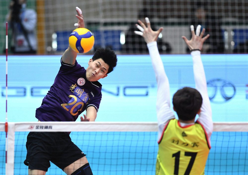 体育排球男排联赛决赛上海队获亚军