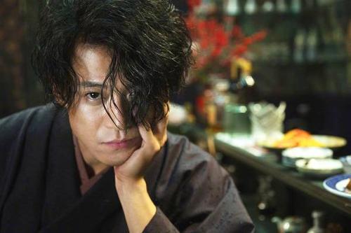 睡粉能睡到与粉一起投河自尽再无第二人