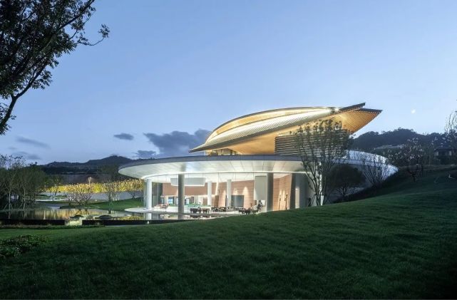 小型公共建筑设计雅居乐腾冲原乡艺术中心案例