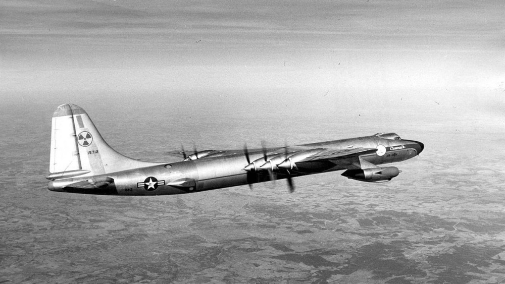 轰炸机主要是向对方实施核反击,但图-119根本无法完成这一任务,虽然