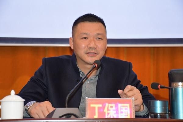 县领导参加城市管理工作暨党史学习教育动员部署会议