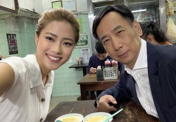 60岁tvb实力戏骨蒋志光新剧再现超强英语水平,让人莫名佩服|蒋志光