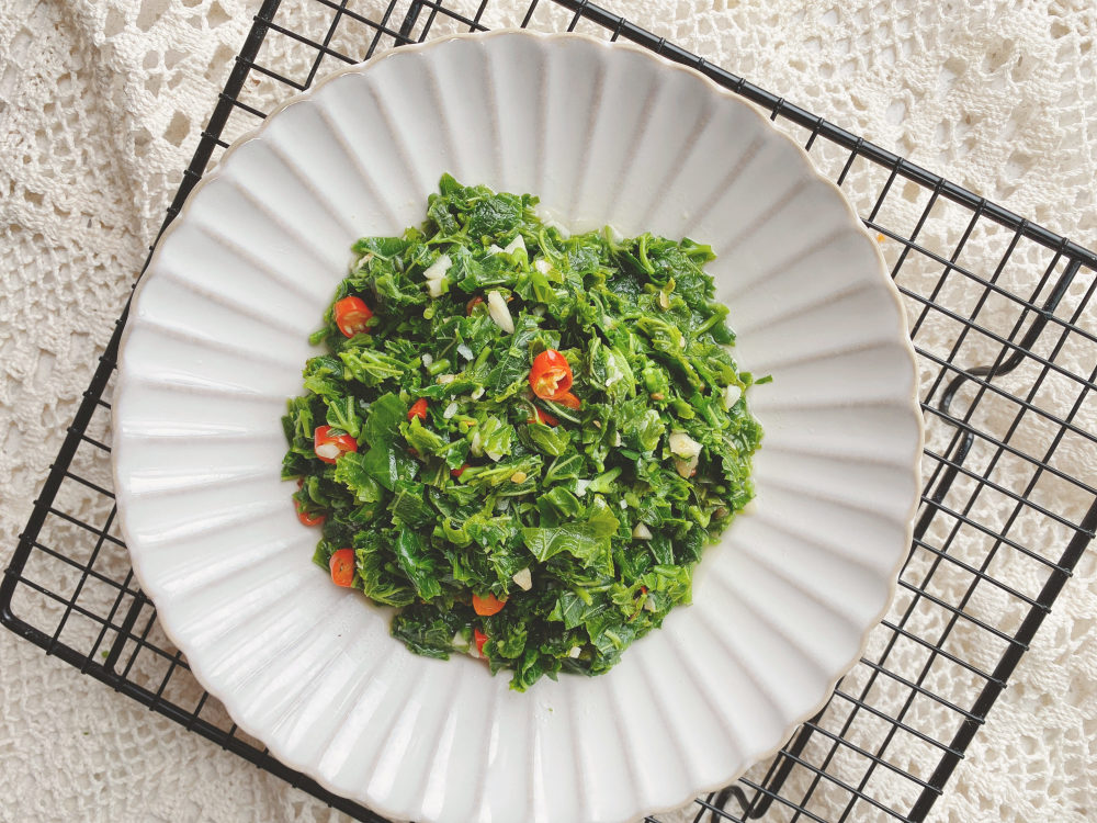 桑叶也能炒菜吃,掌握2个要点,营养丰富味道不苦涩,比香椿好吃