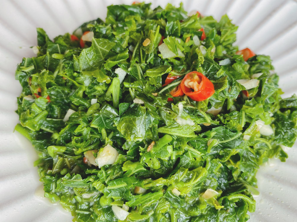 桑叶也能炒菜吃,掌握2个要点,营养丰富味道不苦涩,比香椿好吃