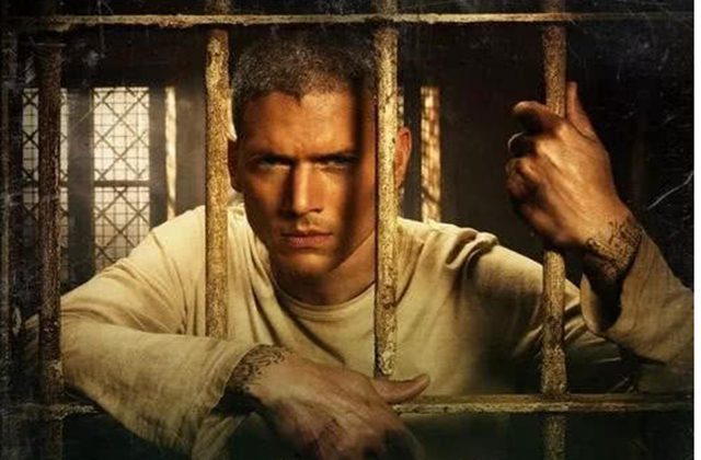 监狱拥有5000个牢房却只关押了一名犯人解闷只能找狱警