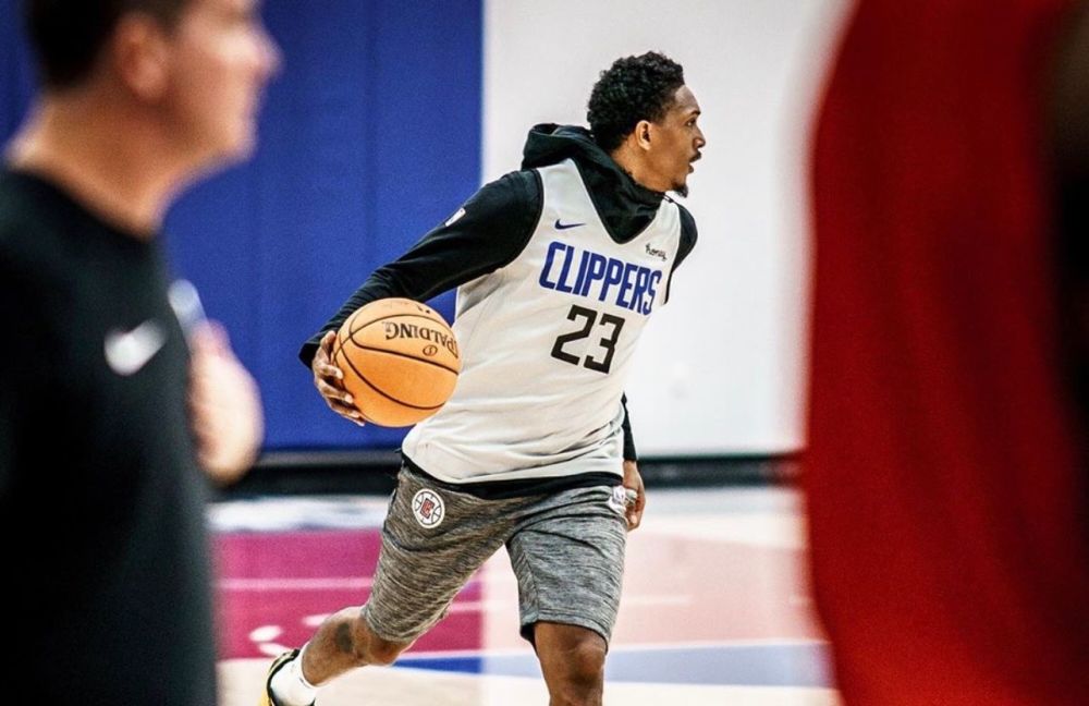 被快船交易到老鹰路威首次发声昨天考虑过退役这一切太突然