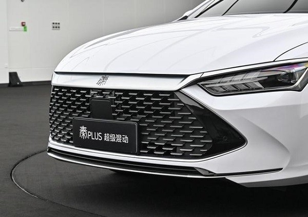 比亚迪秦plusdmi国货之光