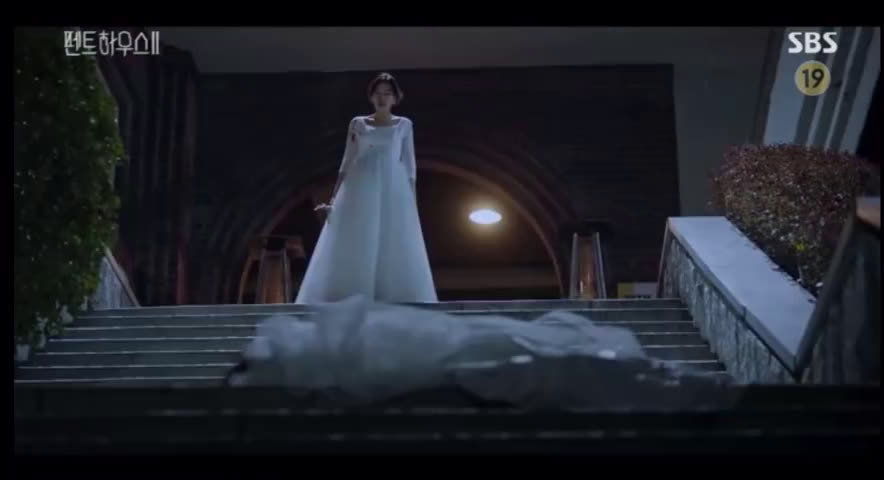 顶楼2狗血升级露娜怕不是医学奇迹