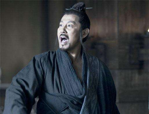 刘邦建立汉朝前担任亭长放在今天是多大的官真的是村长吗