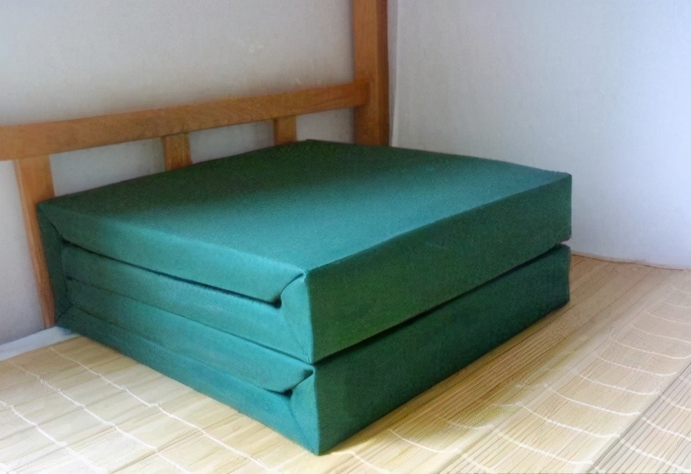 中国军人把被子叠成豆腐块那印度军人会把被子叠成什么样