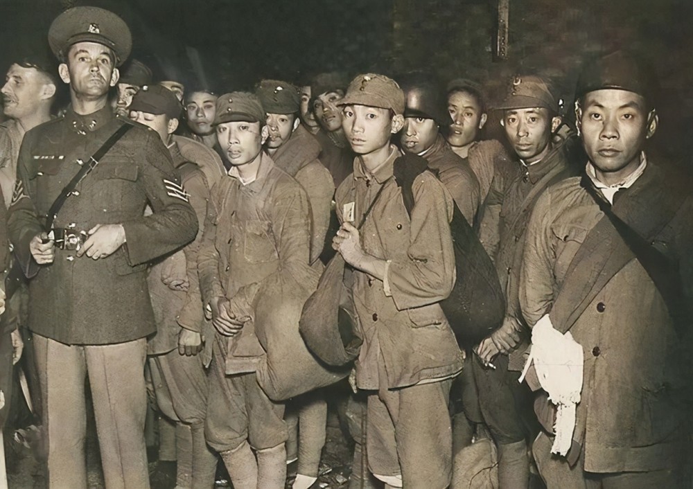 八百壮士被欺骗缴械,子弹达12万发,比129师全部弹药还要多