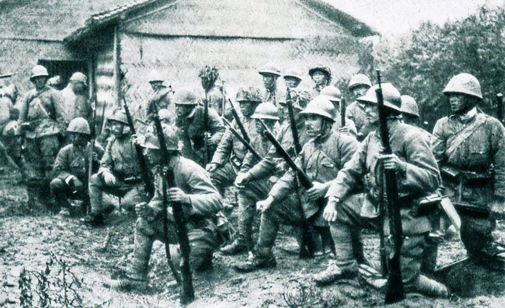 八百壮士被欺骗缴械,子弹达12万发,比129师全部弹药还要多