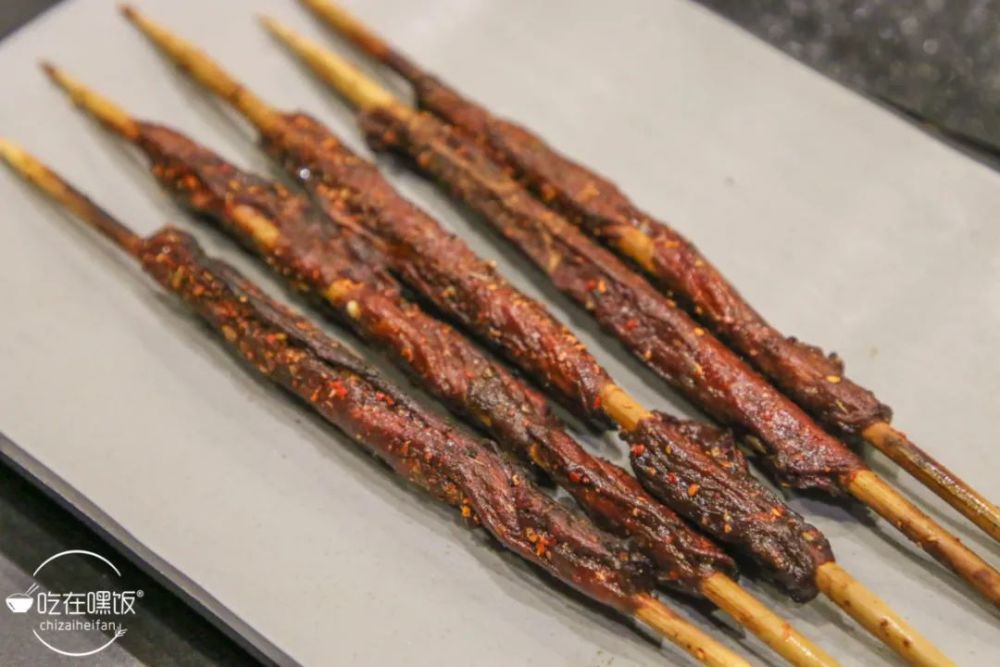 边吃烧烤还能k歌品质串串超全曲库带劲环境88元狂嗨一整晚