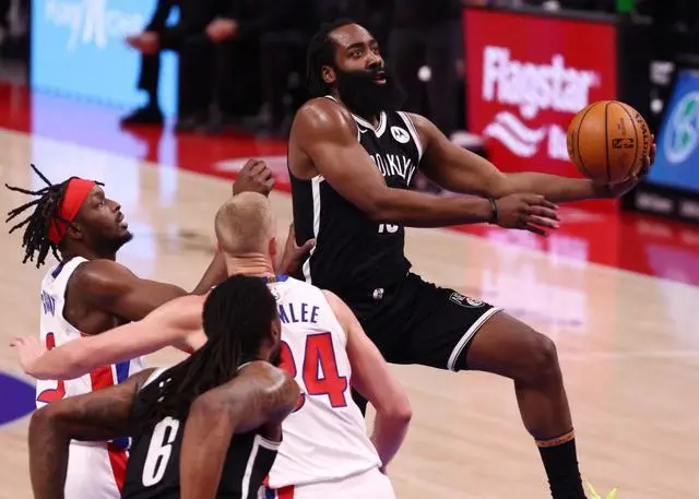 时尚NBA｜保罗一身穿搭过万 布克上脸“鼻子口罩”