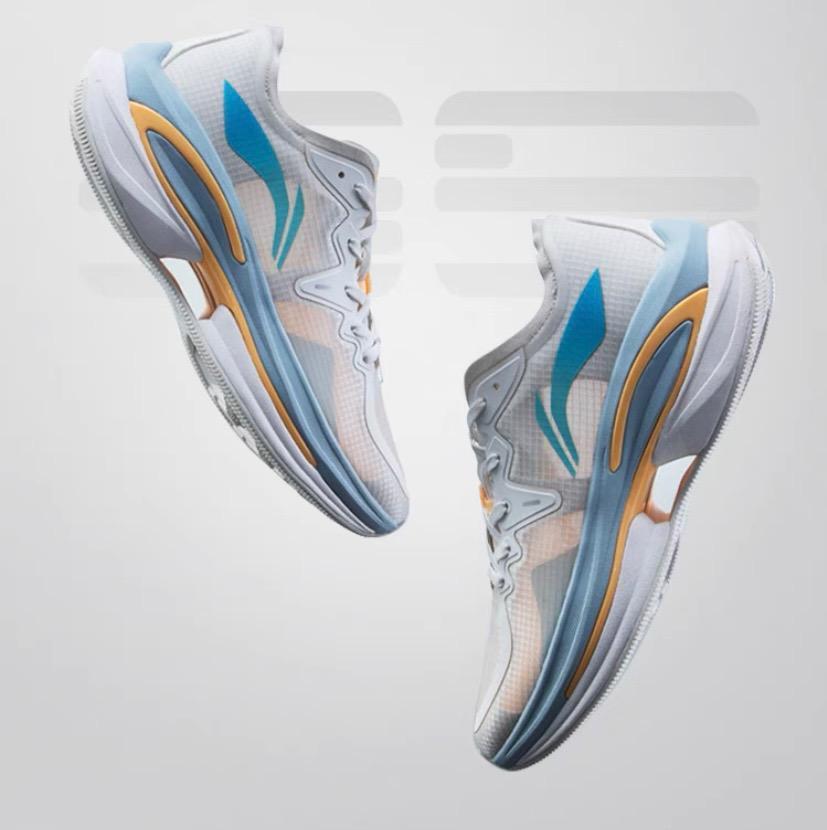 李宁吾适5s来了引领跑鞋流行新趋势