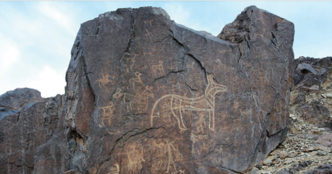 从小就在岩画边玩耍,巴彦淖尔这位专家潜心研究和保护阴山岩画