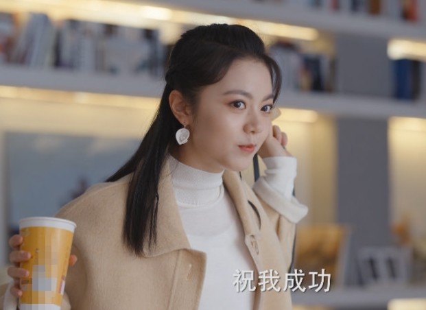 段序求婚戴希希,宋轶魏大勋发文告别角色