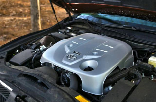 0l v6自然吸氣發動機,它的最大輸出功率為167kw,峰值扭矩達到了293nm