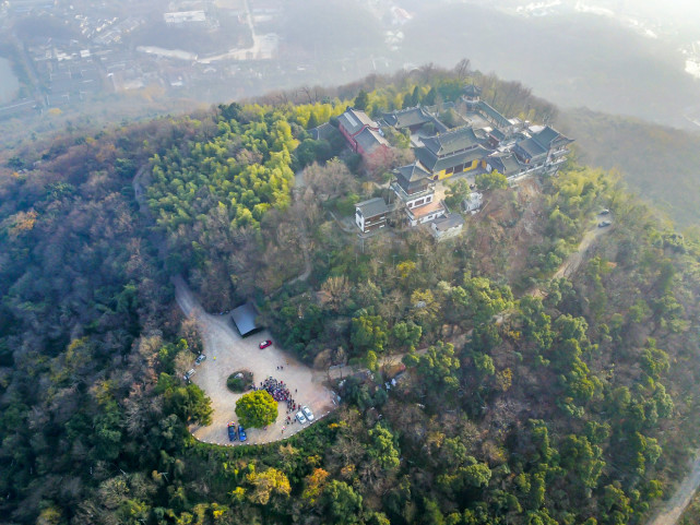 杭州西湖群山237米,發現一座玉皇山,可以俯瞰西湖和錢塘江