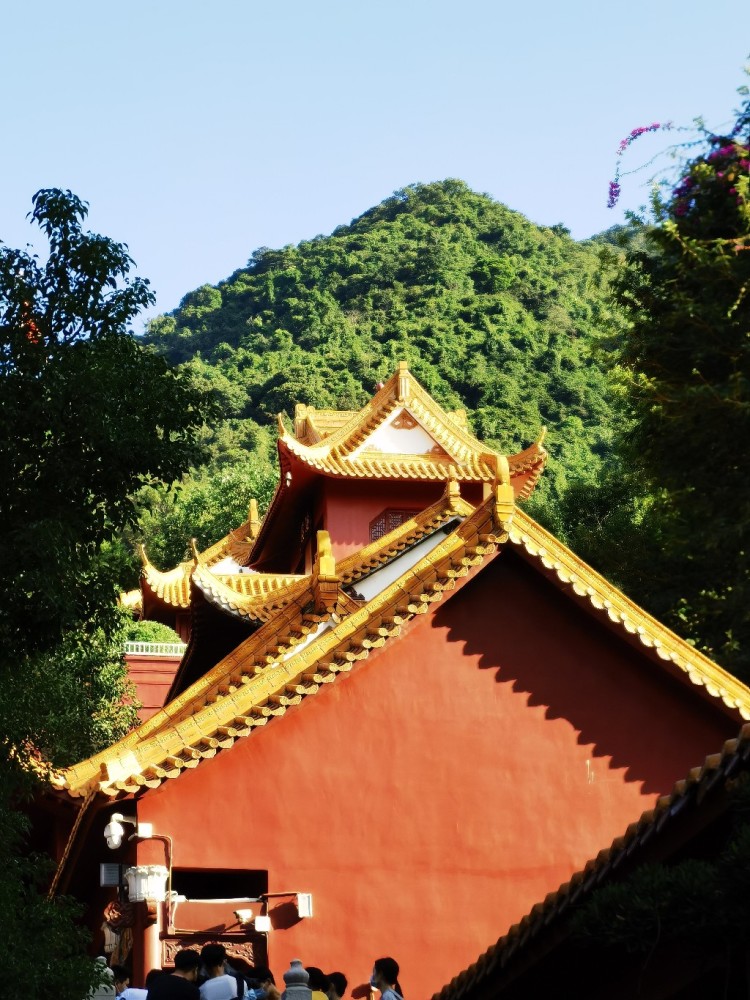 鳳凰山鳳巖古廟建築風采