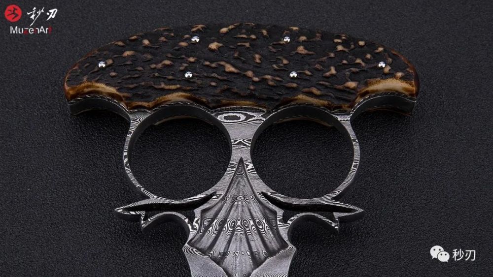 刀剑看多了,不妨换个口味,来看看这把华丽的大马拳刺