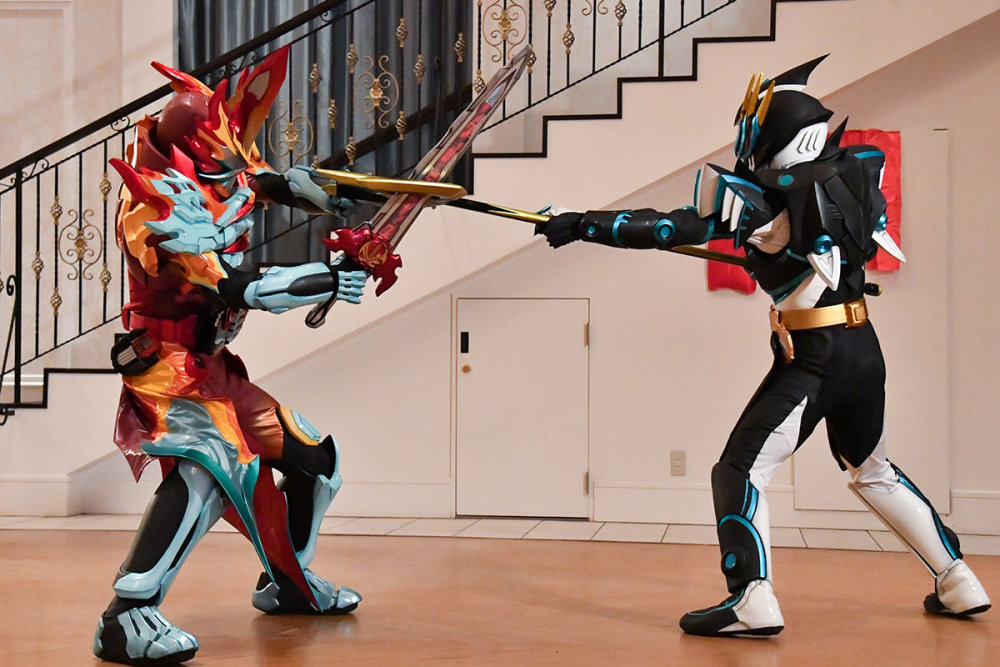 假面骑士圣刃29章图透玲牙暴打伦太郎元素龙救场水狮子扑街