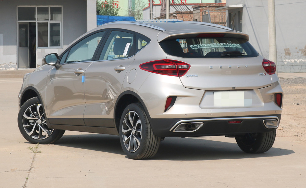 喜提吉利帝豪gs裸车价格858万元值不值