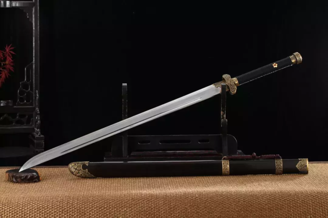 战无不胜张起灵和他手中的霸气神兵黑金古刀